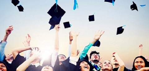 College-Graduates-702x336 مهاجرت از طریق تحصیل